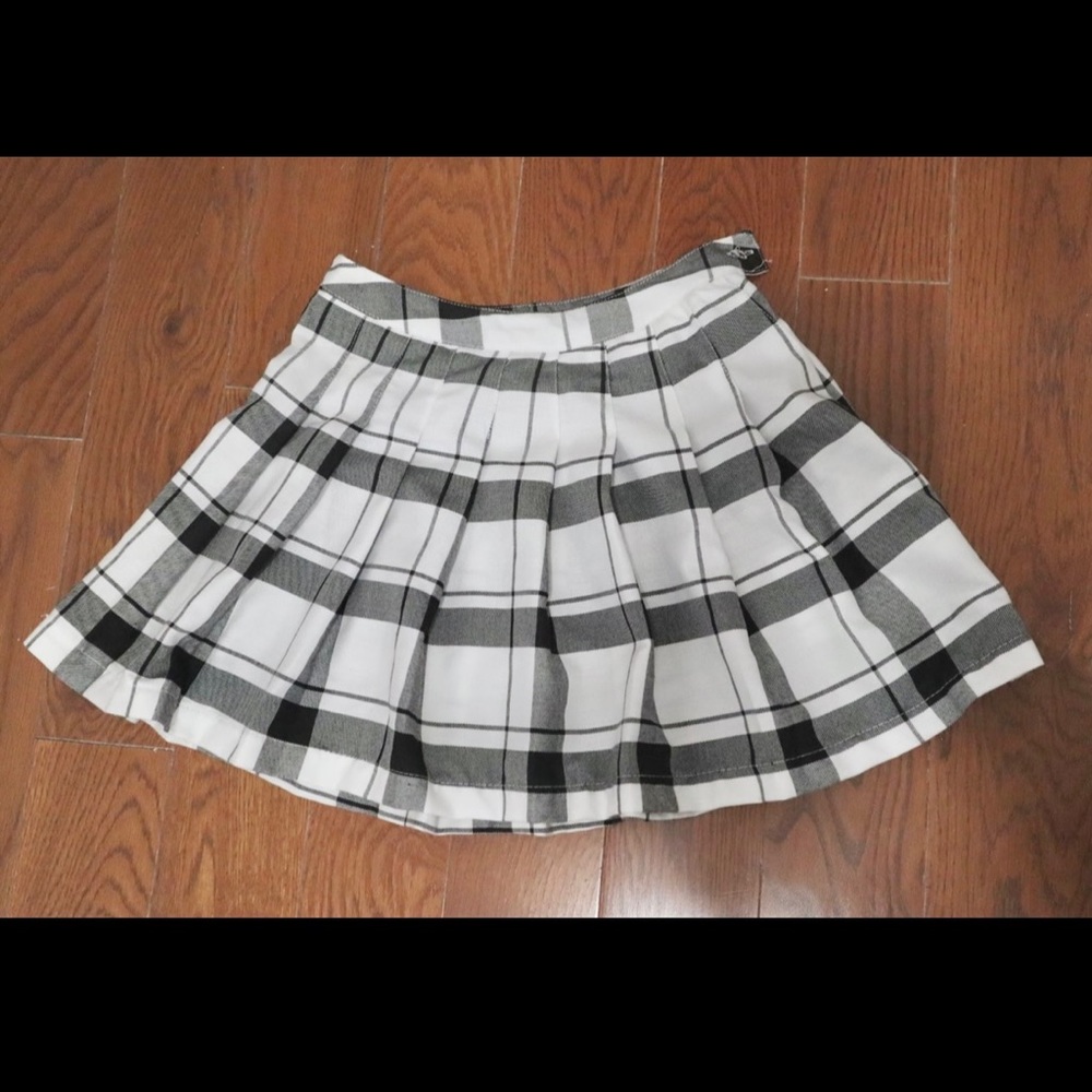 Pleaded mini skirt. Xs. Worn only once